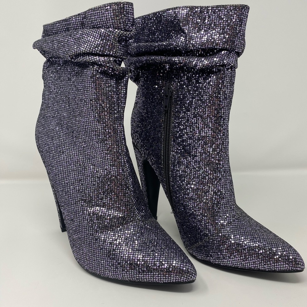 Liliana Women’s Gray 4.5’ Heeled Booties Size 9